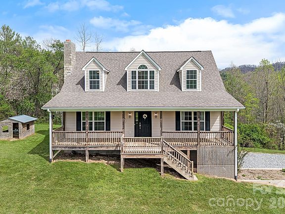 3rd image of 273 Green Acres Ln