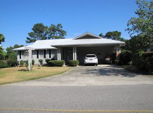 427 Santee Dr, Santee, SC 29142