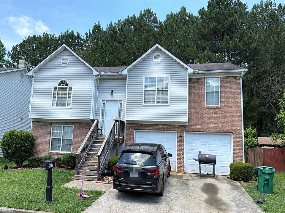 1st image of 833 Stonebridge Cres