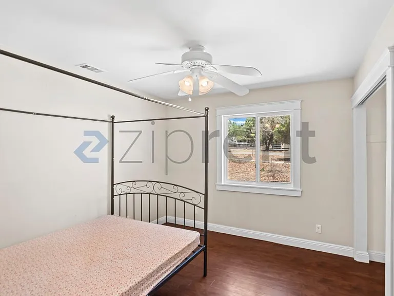 3966 Dyer Rd — Photo 27