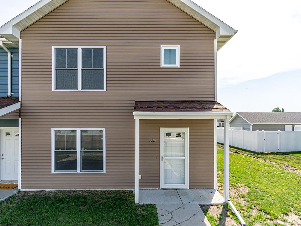 1st image of 1031 Thames Ct