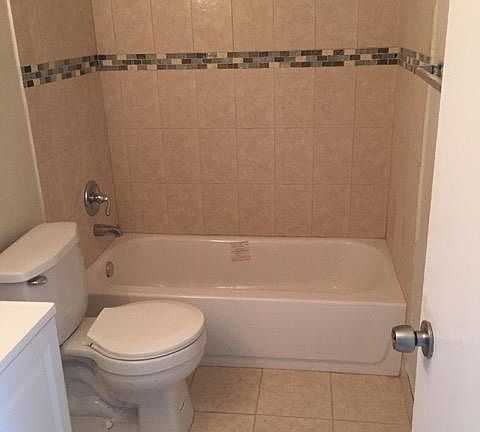 5th image of 484 NW 165th St APT A315