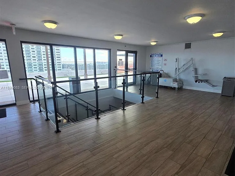 4020 Galt Ocean Dr #203 — Photo 23