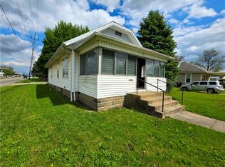 902 Wabash Ave, Paris, IL 61944
