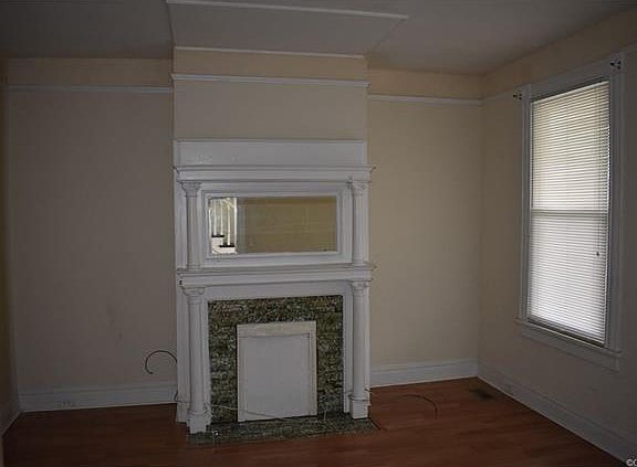 4th image of 612 Hazelhurst Ave