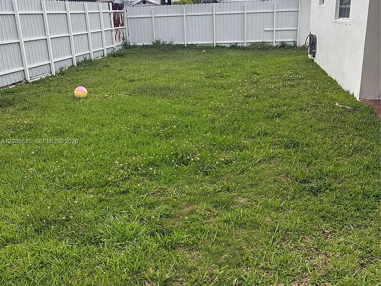 15600 SW 144th Ave — Photo 11