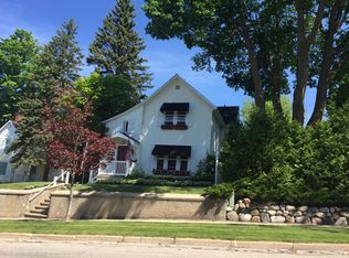 817 State St, Petoskey, MI 49770