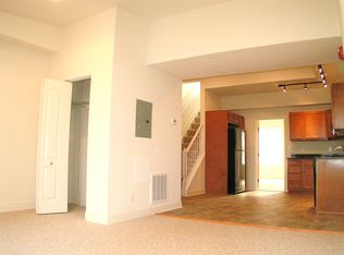 1121 N Calvert St APT 421, Baltimore, MD 21202