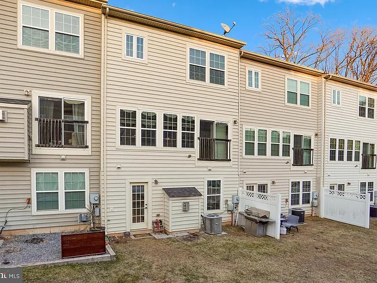 12806 Gate Rail Rd — Photo 44