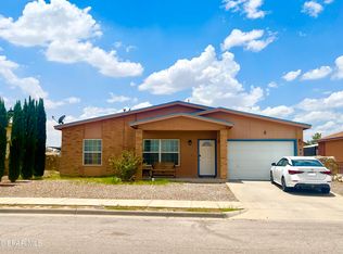 925 Brezo St, Horizon City, TX 79928