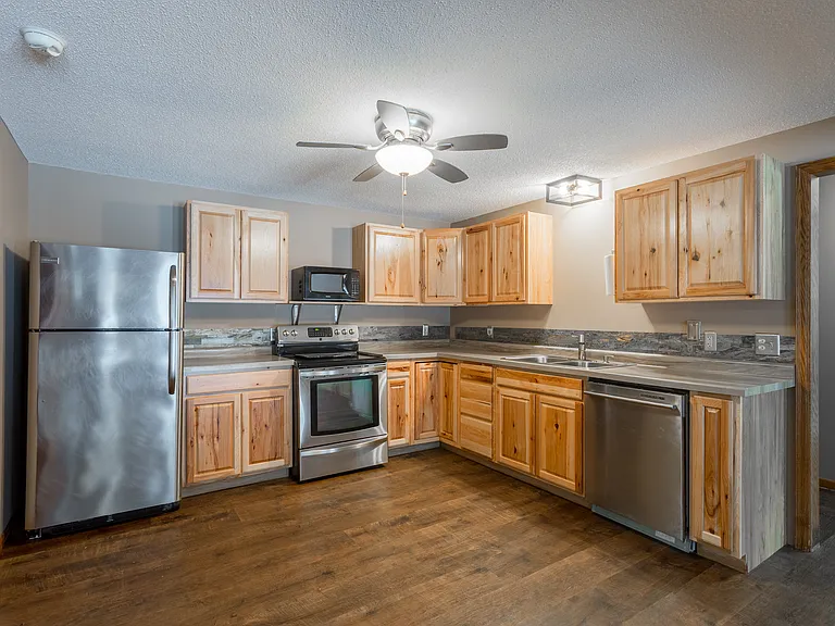 8717 Demontreville Trl N — Photo 6
