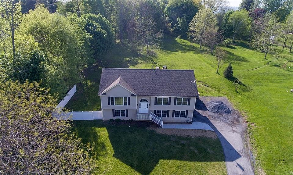 1st image of 30 Watkins Dr