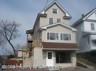 905 5th St, Moosic, PA 18507
