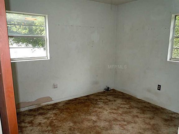 5th image of 495 Garden Dr N