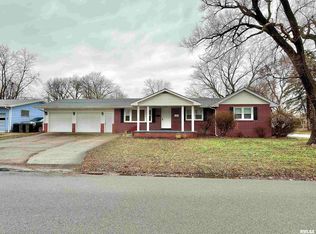 3301 Stanton St, Springfield, IL 62703