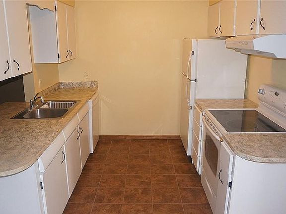 5th image of 425 26th St NW