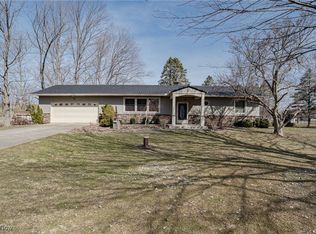 1205 Van Winkle Dr, Ashtabula, OH 44004
