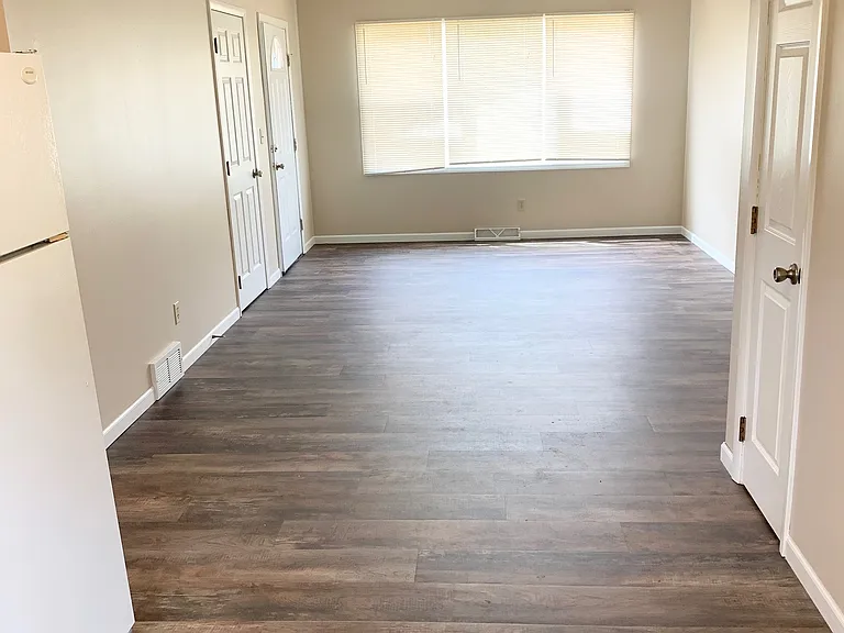 2635 Western Ave #1 — Photo 3