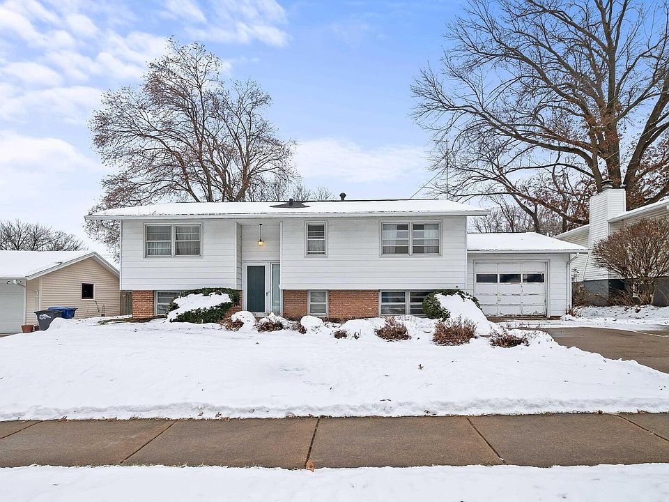 1st image of 2408 Avalon Dr