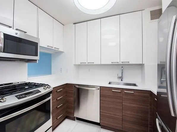 240 East 86th Street 0PHA image 2 of 13