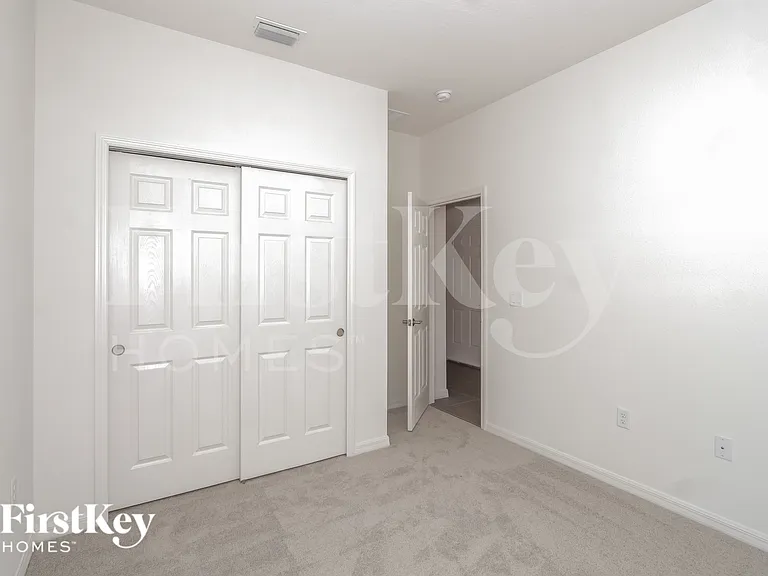 303 Corbel Ln — Photo 11