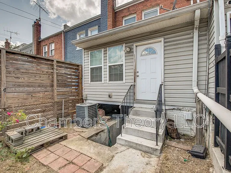 1417 Downing St NE — Photo 54