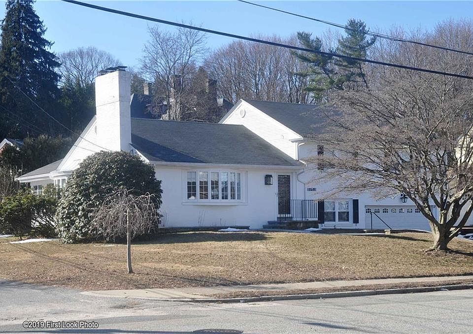 139 Gaskill St, Woonsocket, RI 02895 Zillow