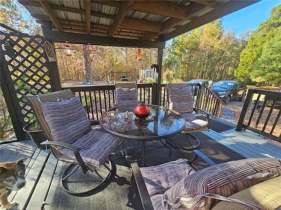 3rd image of 5460 Thompson Mill Rd