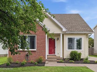 12011 Bay Run Dr, Worthington Hills, KY 40245