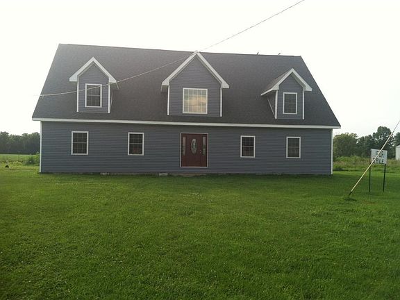 3rd image of 613 N 1500th St