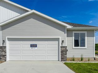 1552 Foxtail Dr SE, Altoona, IA 50009