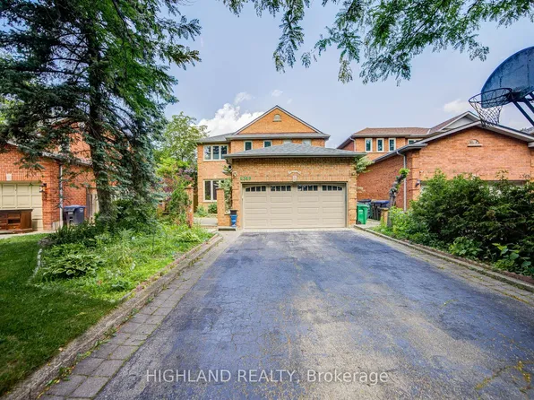4369 Spinningdale Ct, Mississauga, ON L5M 3J9