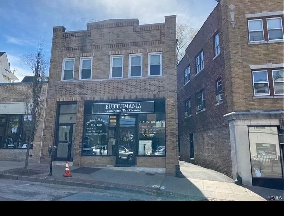 apartment located upstairs from laundromat