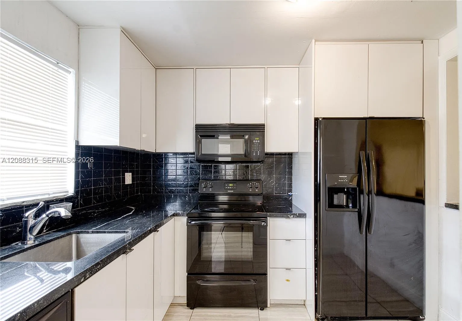 Oak Hills Condo No Iii — Photo 3