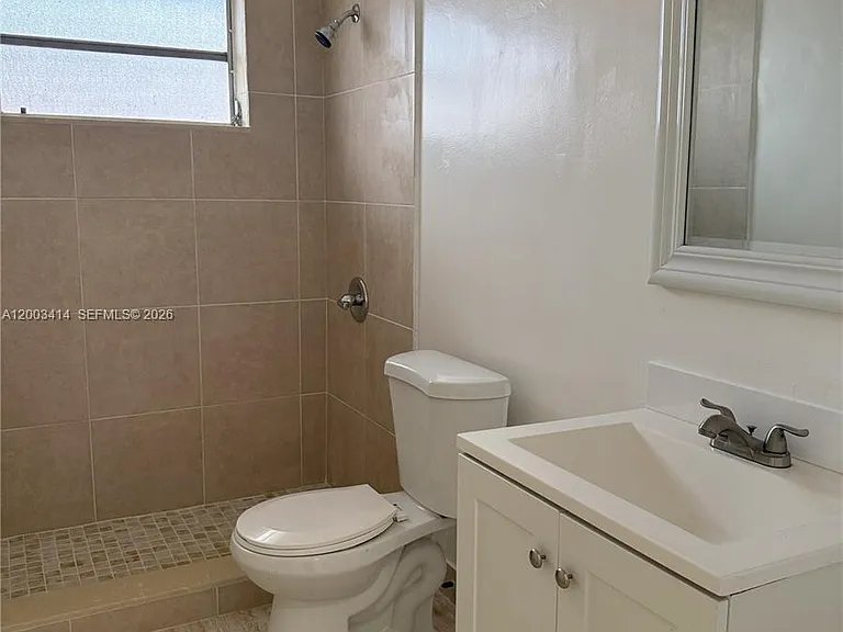 1725 NW 59th St #3 — Photo 7