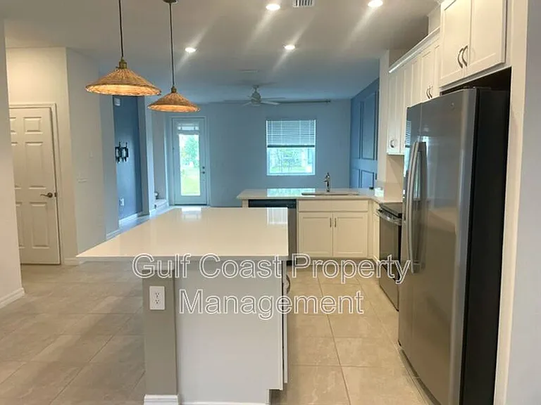 1908 Swivel Ln — Photo 9