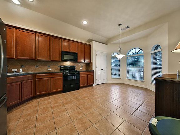 4th image of 7302 Durango Creek Dr