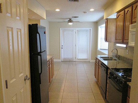 5th image of 901 Cleary Ave