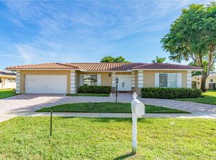 382 Harbor Ct, Fort Lauderdale, FL 33326