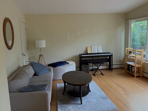 3rd image of 1726 Fair St #2
