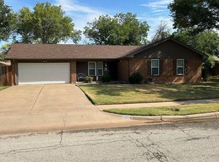 5204 Blue Ridge Dr, Wichita Falls, TX 76310