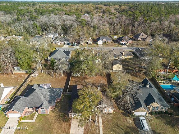 3rd image of 13588 Tara Hills Dr