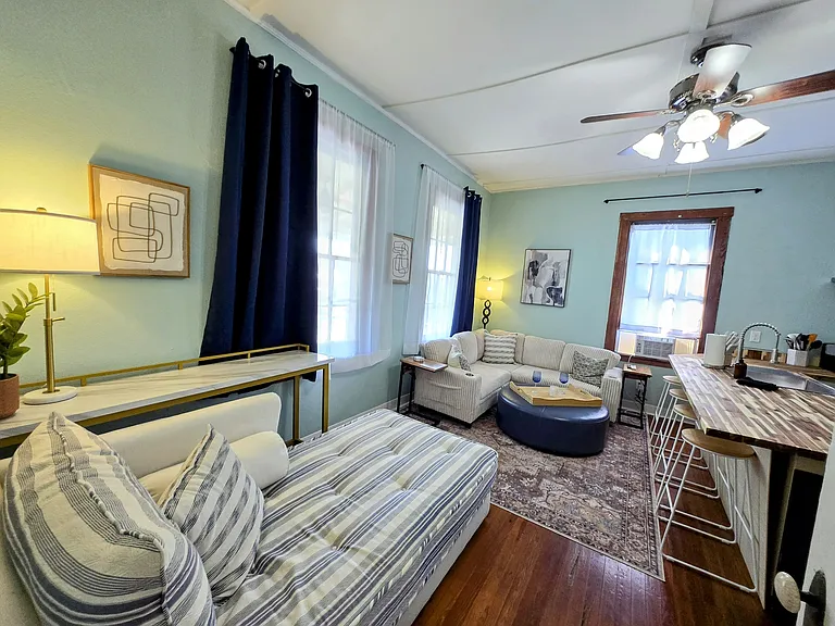 317 N Barcelona St #2 — Photo 4