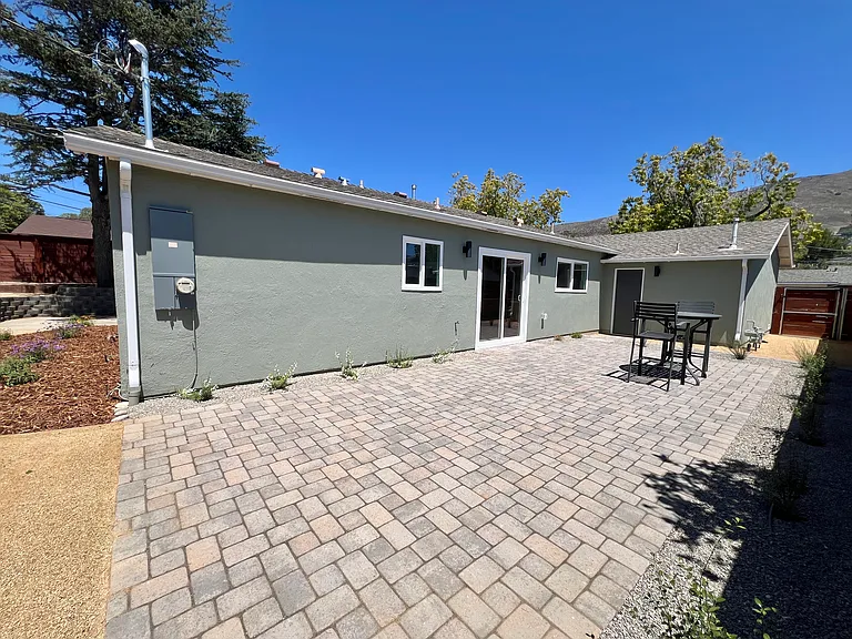 1327 Tanglewood Dr — Photo 19