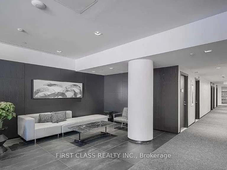 203 College St #406 — Photo 18