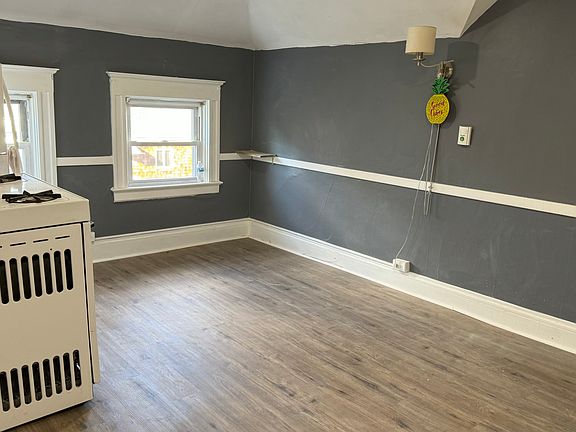 3rd image of 41 East St Floor 3