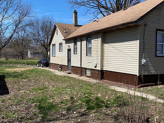 5th image of 15816 Greydale St