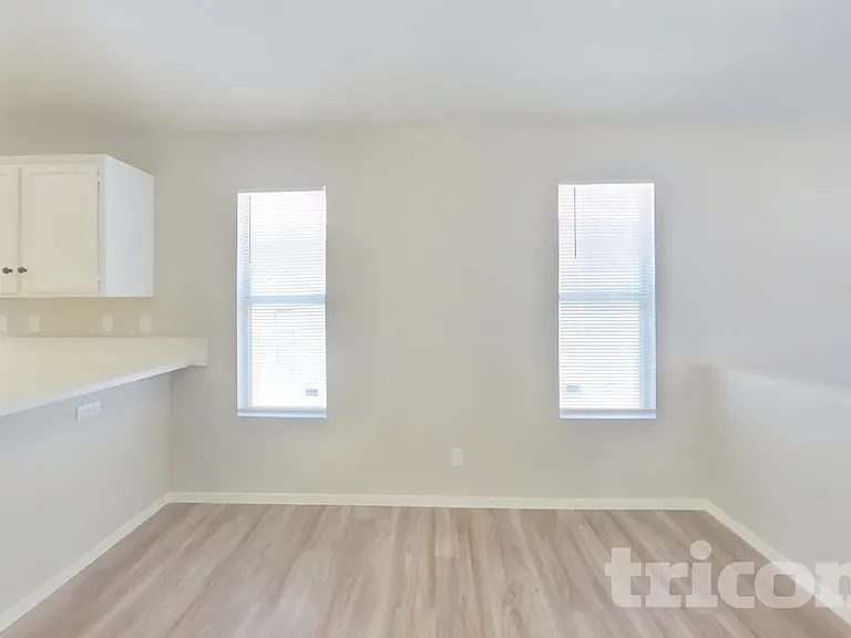 5582 Super Bowl Dr — Photo 5