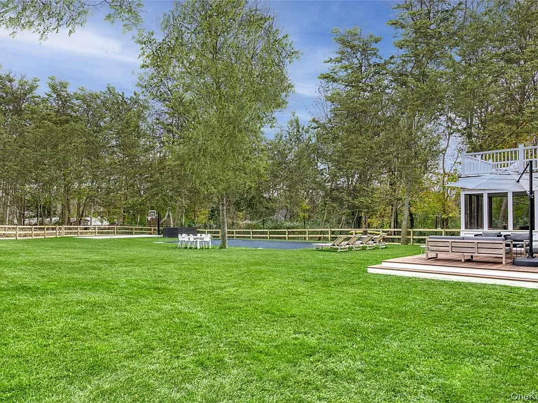 1700 Cedar Dr — Photo 20