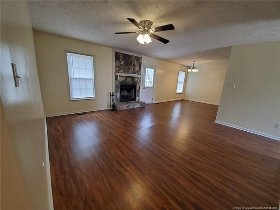2nd image of 727 Sunnybrook Dr